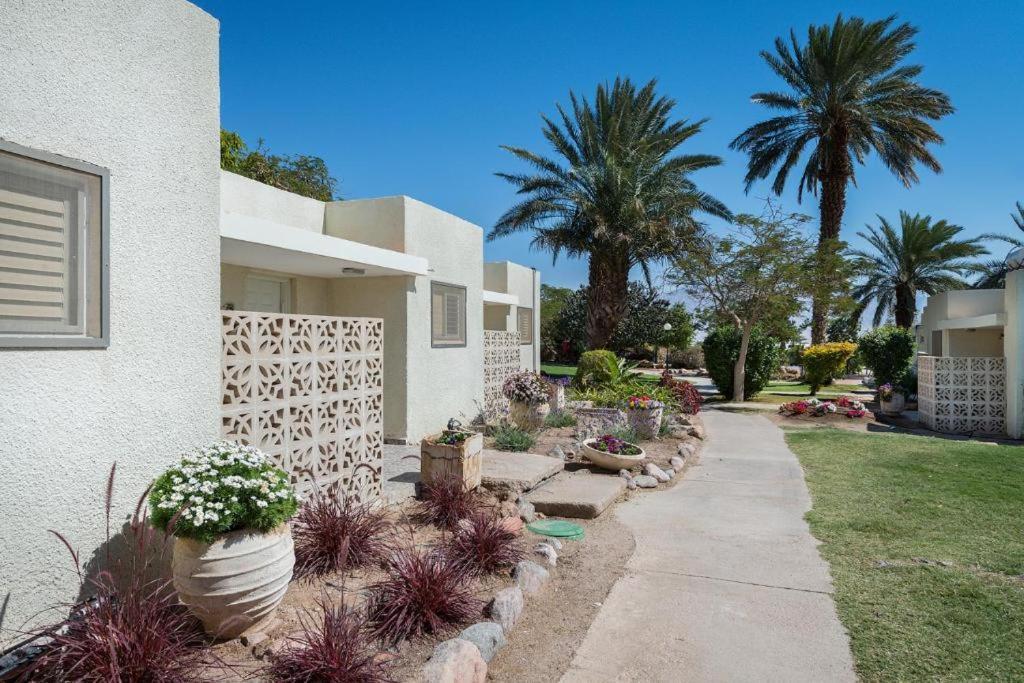 Eilot Kibbutz Country Lodging Eilat Exterior photo