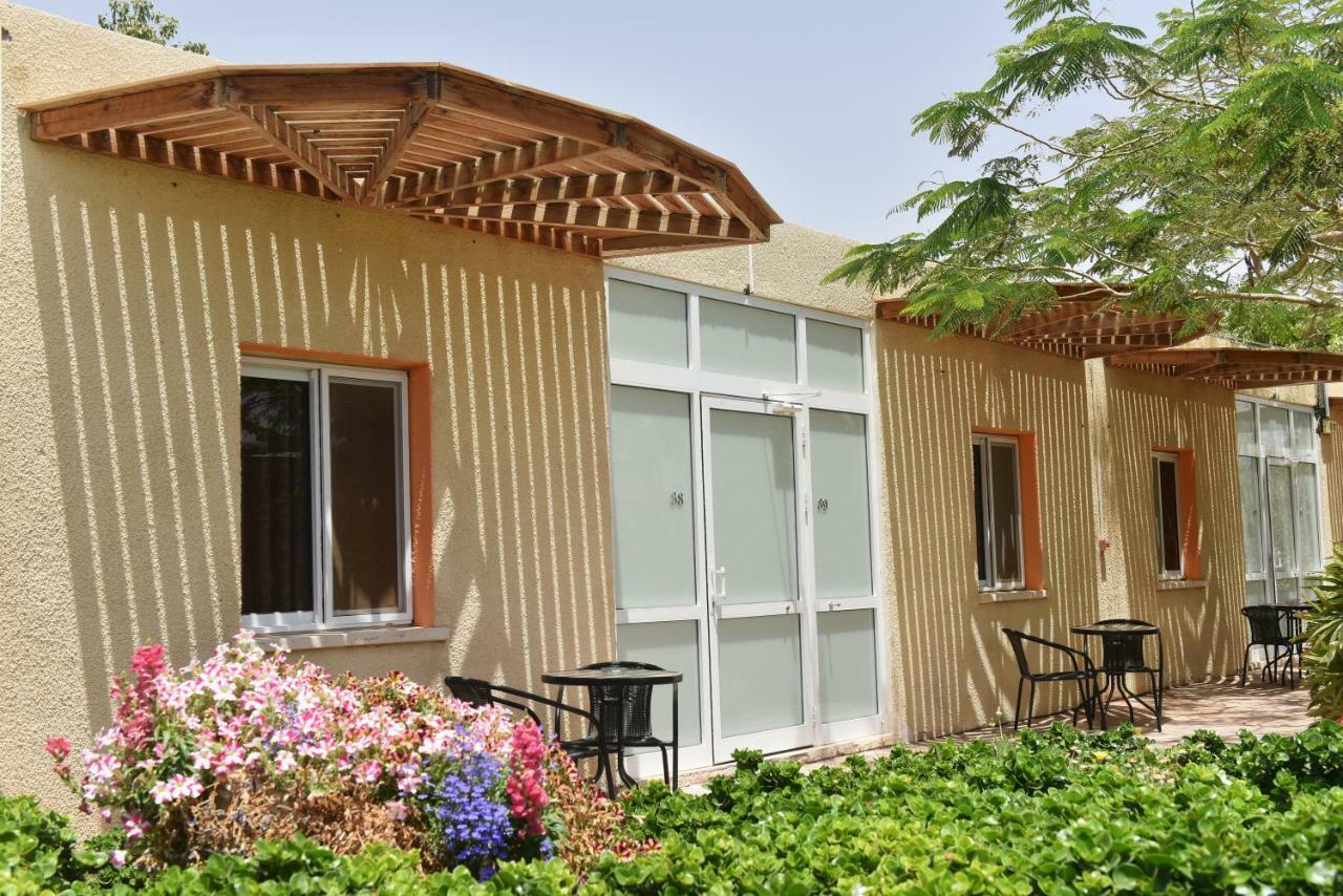 Eilot Kibbutz Country Lodging Eilat Exterior photo